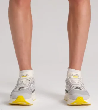 Atomo V7000-2 Scarpa da corsa Made in Italy – Leggerezza e ammortizzazione – Tutti i generi