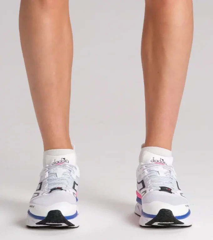 Atomo V7000-2 Scarpa da corsa Made in Italy – Leggerezza e ammortizzazione – Tutti i generi