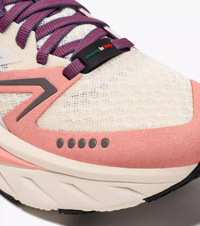 Atomo V7000-2 Scarpa da corsa Made in Italy – Leggerezza e ammortizzazione – Tutti i generi