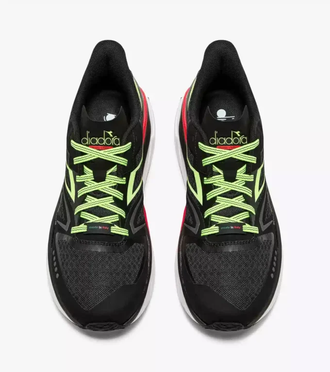 Atomo V7000-2 Scarpa da corsa Made in Italy – Leggerezza e ammortizzazione – Tutti i generi