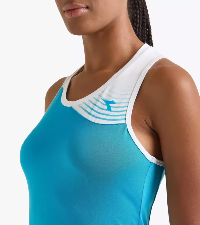 L. Abito da tennis Court