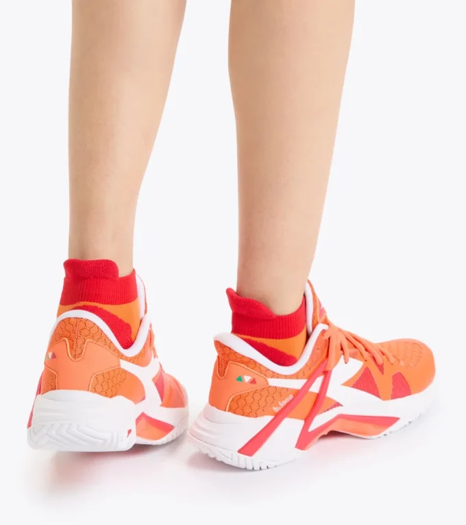 L. Calzini Calzini L. Calzini Calzini