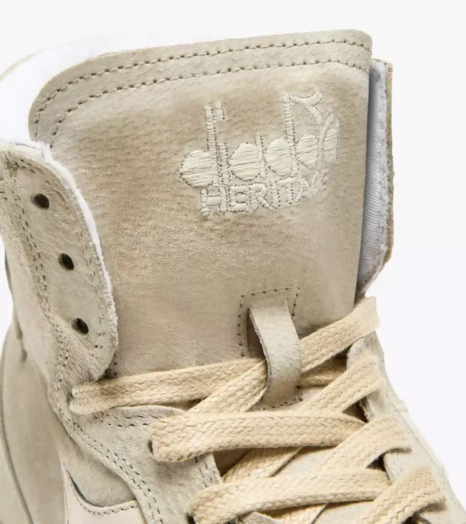 Mi Basket Suede Scarpa Heritage usata – Unisex