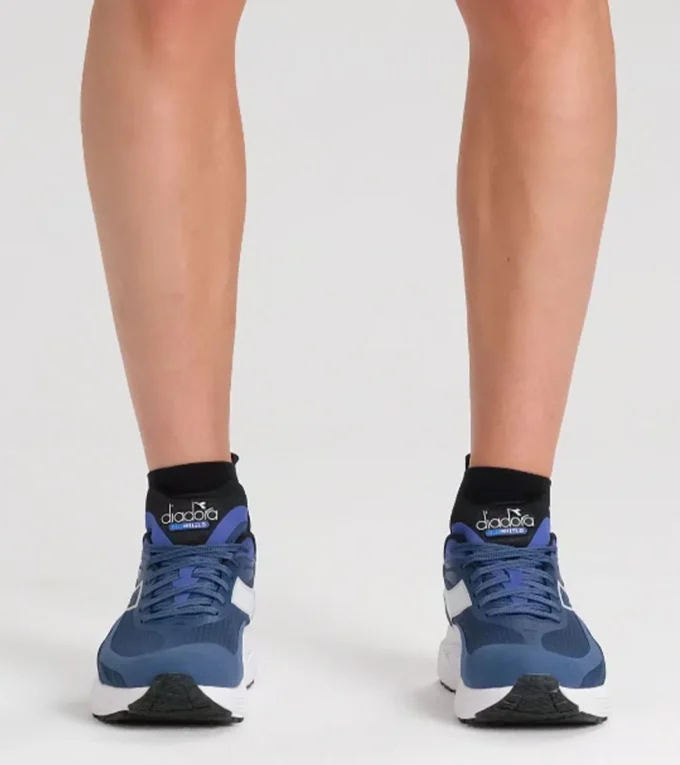 Mythos Blushield 9 Vortice Scarpa da corsa – Ammortizzazione e protezione