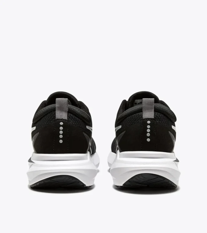 Mythos Blushield Vigore 3 Wide Scarpa da running con calzata ampia – Stabilità e protezione