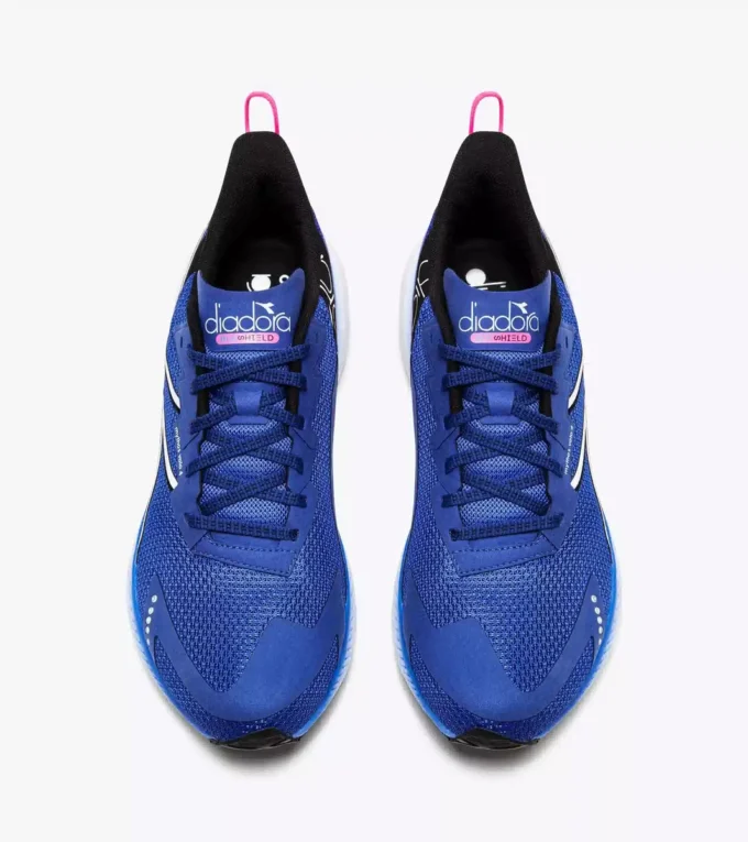 Mythos Blushield Volo 4 Scarpa da running – Stabilità e leggerezza