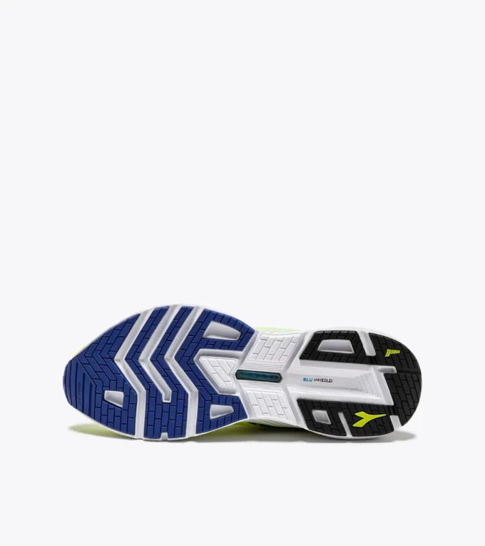 Mythos Blushield Volo 4 Scarpa da running – Stabilità e leggerezza