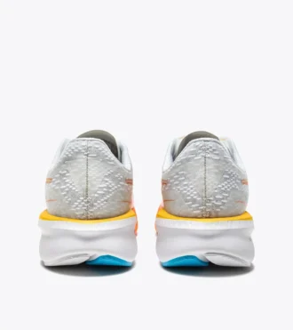 Mythos Blushield Volo 5 Scarpa da running – Stabilità e leggerezza