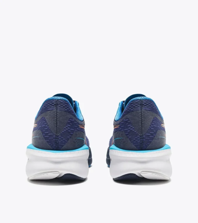 Mythos Blushield Volo 5 Scarpa da running – Stabilità e leggerezza