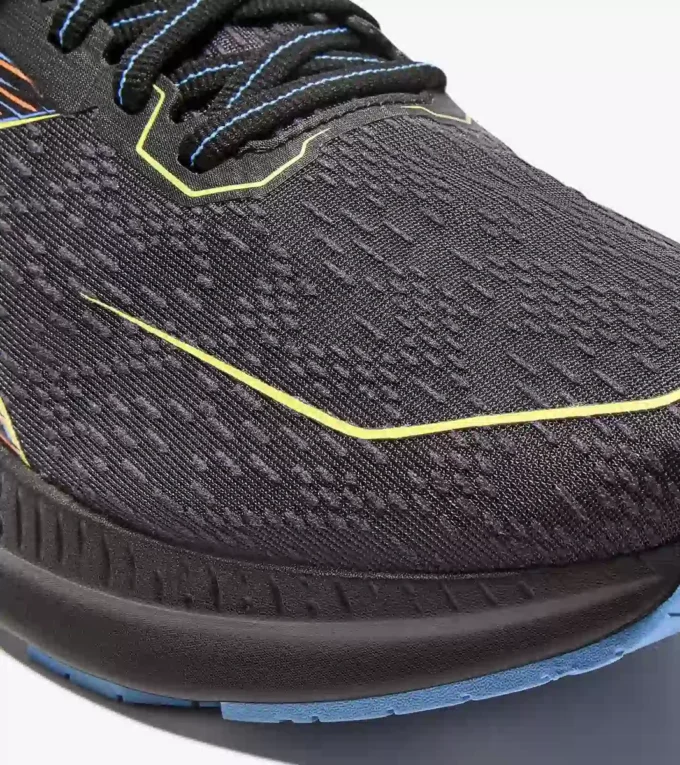 Mythos Blushield Volo 5 Scarpa da running – Stabilità e leggerezza