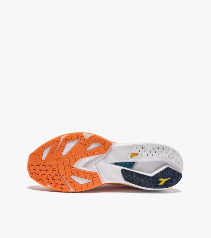 Mythos Blushield Volo 5 Scarpa da running – Stabilità e leggerezza