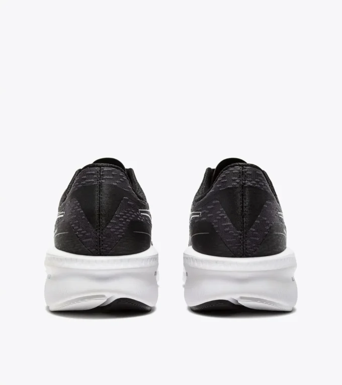 Mythos Blushield Volo 5 W Scarpa da running – Stabilità e leggerezza