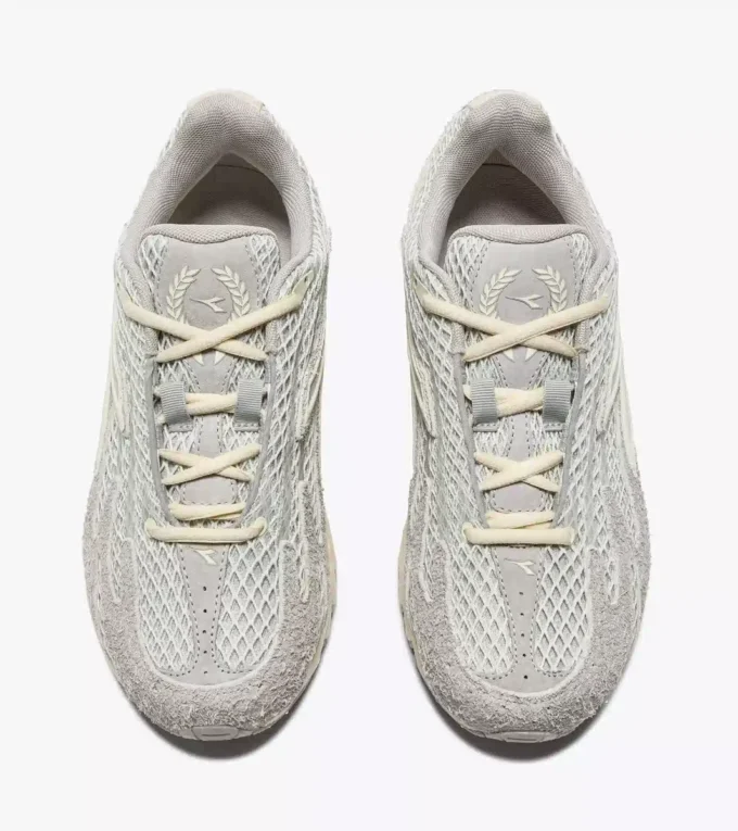 Mythos Propulsion 280 Bacca Sneakers sportive ispirate agli anni 2000 Mythos Propulsion 280 Bacca Sneakers sportive ispirate agli anni 2000