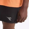 Pantaloncini da corsa Run 5 5”