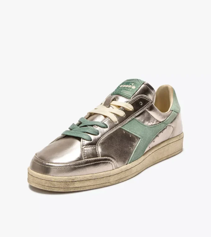 Prestige Metal Used Sneaker Heritage realizzata in pelle