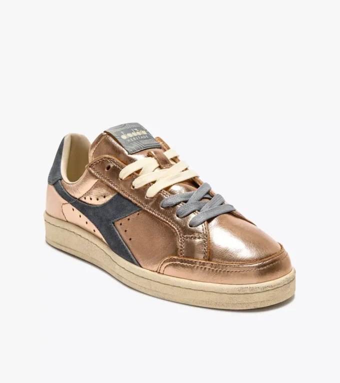 Prestige Metal Used Sneaker Heritage realizzata in pelle