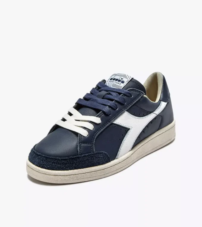 Prestige Used Sneaker Heritage realizzata in pelle