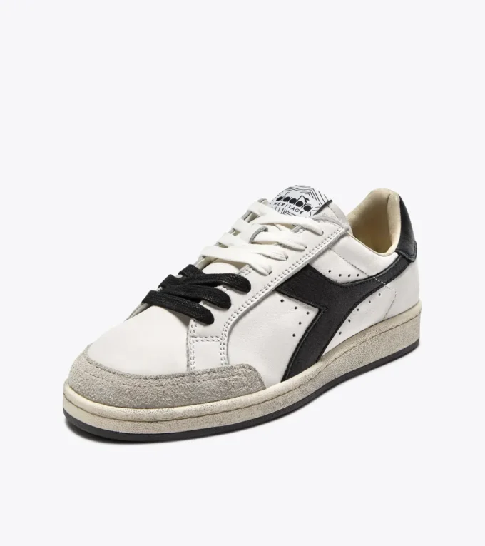 Prestige Used Sneaker Heritage realizzata in pelle