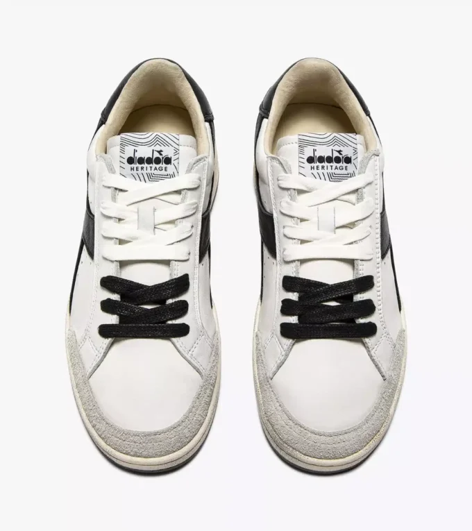 Prestige Used Sneaker Heritage realizzata in pelle