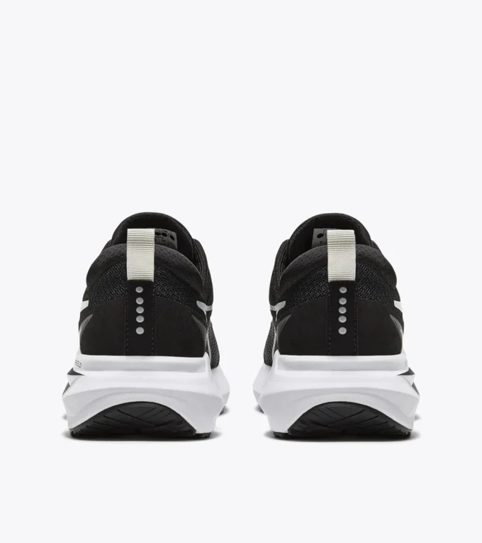 Scarpa da corsa Mythos Blushield Vigore 3 W – Stabilità e protezione