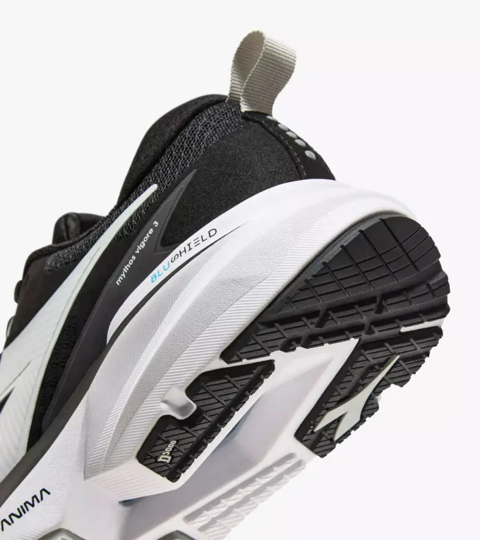 Scarpa da corsa Mythos Blushield Vigore 3 W – Stabilità e protezione