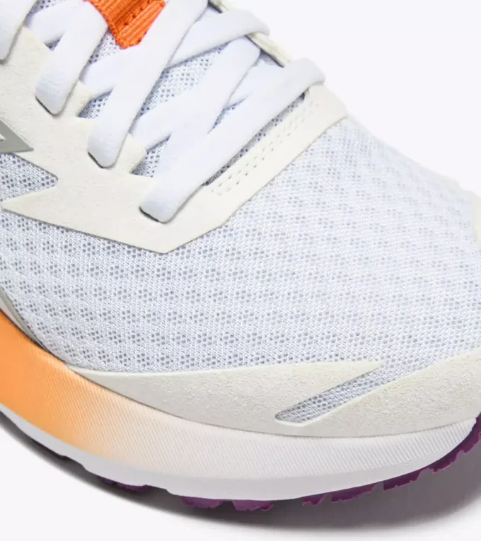 Scarpa da corsa Mythos Blushield Vigore 3 W – Stabilità e protezione