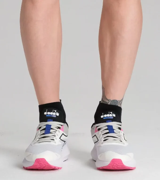 Scarpa da running Mythos Blushield Vigore 3 – Stabilità e protezione