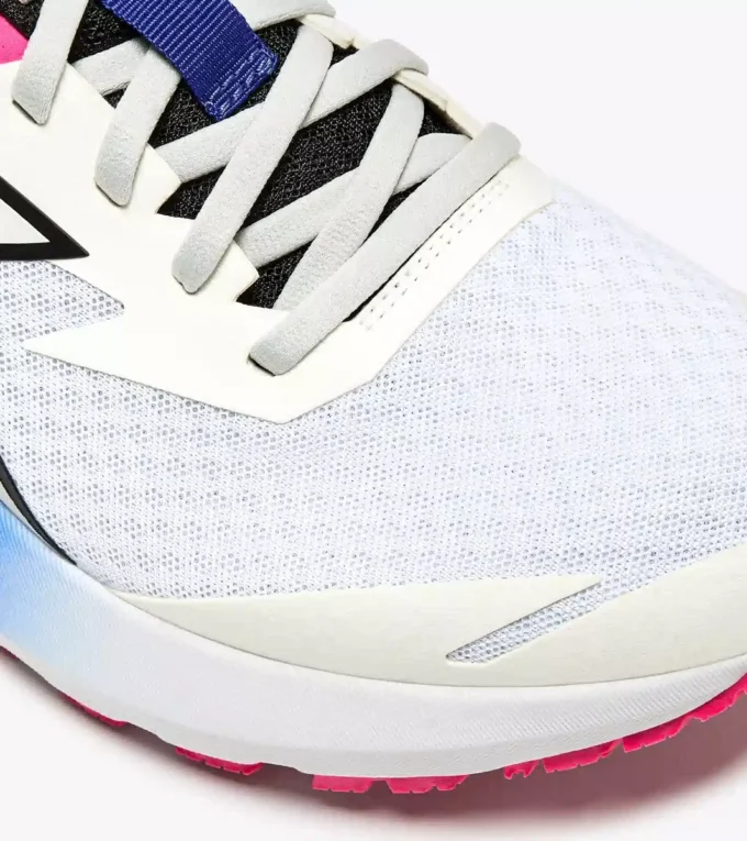 Scarpa da running Mythos Blushield Vigore 3 – Stabilità e protezione