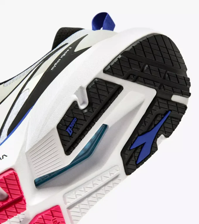 Scarpa da running Mythos Blushield Vigore 3 – Stabilità e protezione