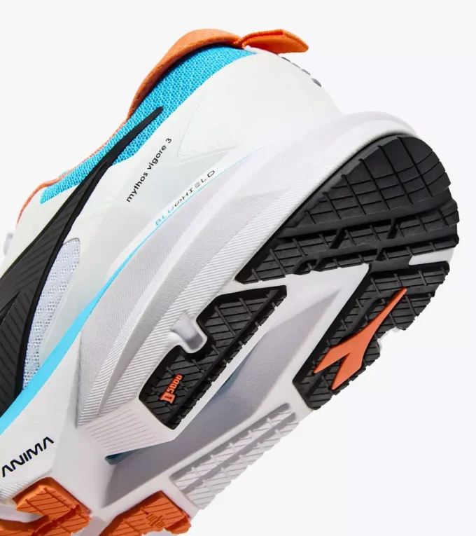 Scarpa da running Mythos Blushield Vigore 3 – Stabilità e protezione