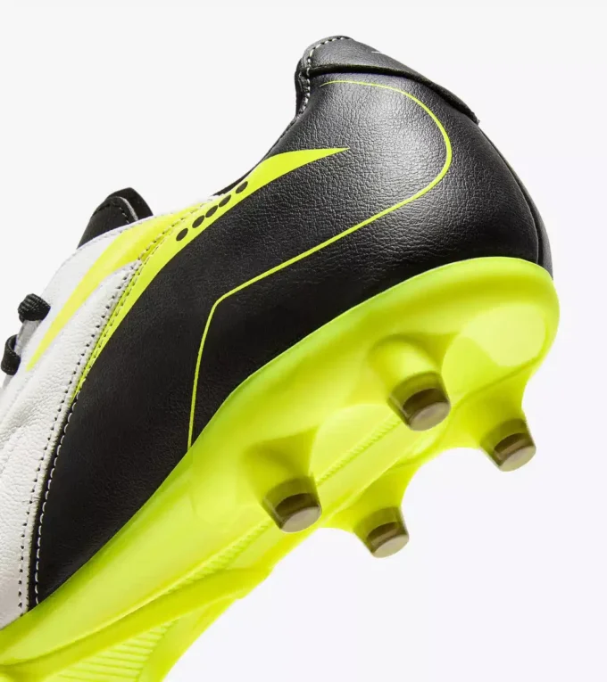 Scarpe da calcio in pelle Maximus Icon Lt Slp12 per terreni compatti