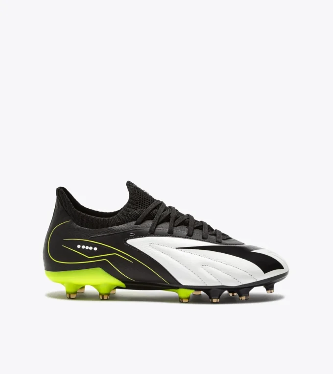 Scarpe da calcio in pelle Maximus Icon Slx per terreni compatti