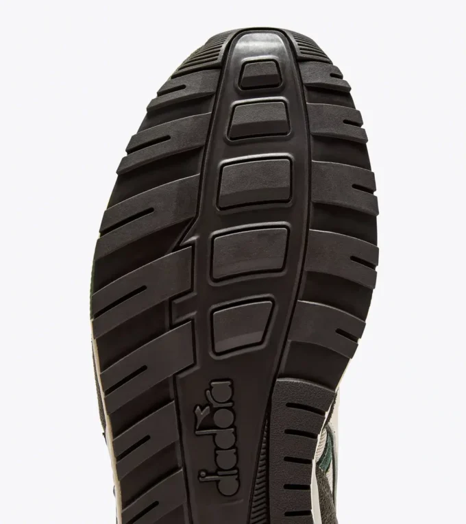 Sneakers sportive N902 Sneakers sportive N902