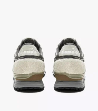 Titan Scarpe sportive