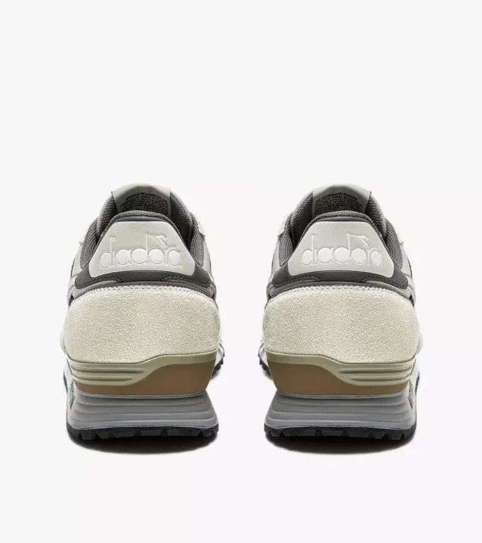 Titan Scarpe sportive