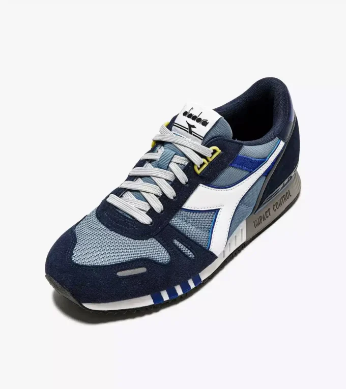 Titan Scarpe sportive
